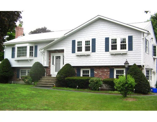 Unit for sale at 30 Abbot Bridge Drive, Andover, MA 01810