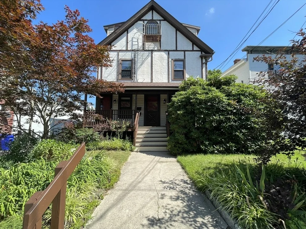 Unit for sale at 10 Falmouth St, Attleboro, MA 02703