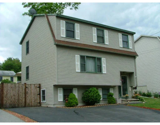 Unit for sale at 19 Roosevelt, Dracut, MA 01826