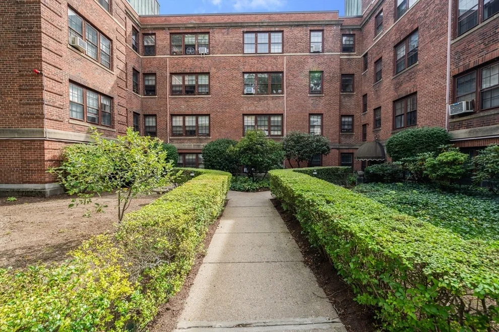 Unit for sale at 4 Kilsyth Terrace, Boston, MA 02135