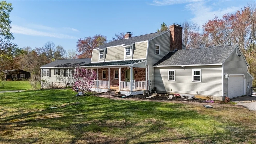 Unit for sale at 534 Hooksett, Auburn, NH 03032