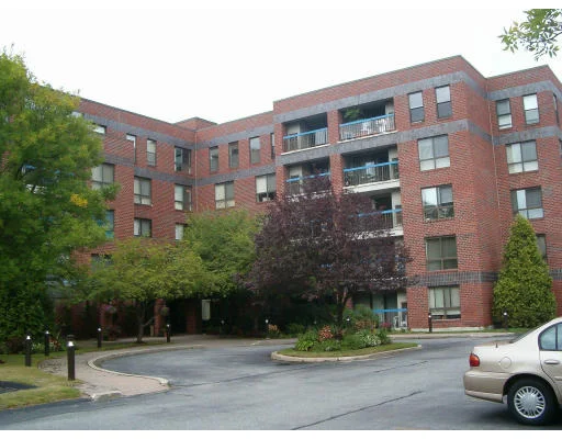 Unit for sale at 22 Railroad St, Andover, MA 01810