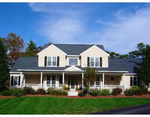 Unit for sale at 3 Greenville Circle, Leicester, MA 01542
