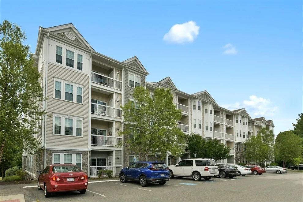 Unit for sale at 57 Augustus Ct, Reading, MA 01867
