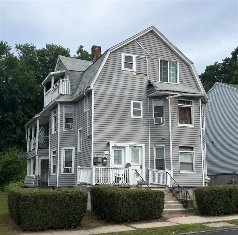 Unit for sale at 436-438 Franklin St, Springfield, MA 01104
