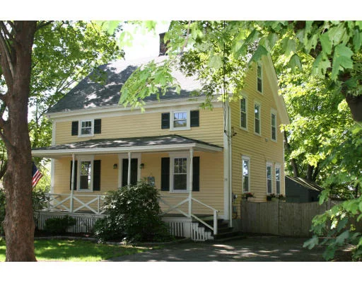 Unit for sale at 75 Park Avenue, Portsmouth, RI 02871