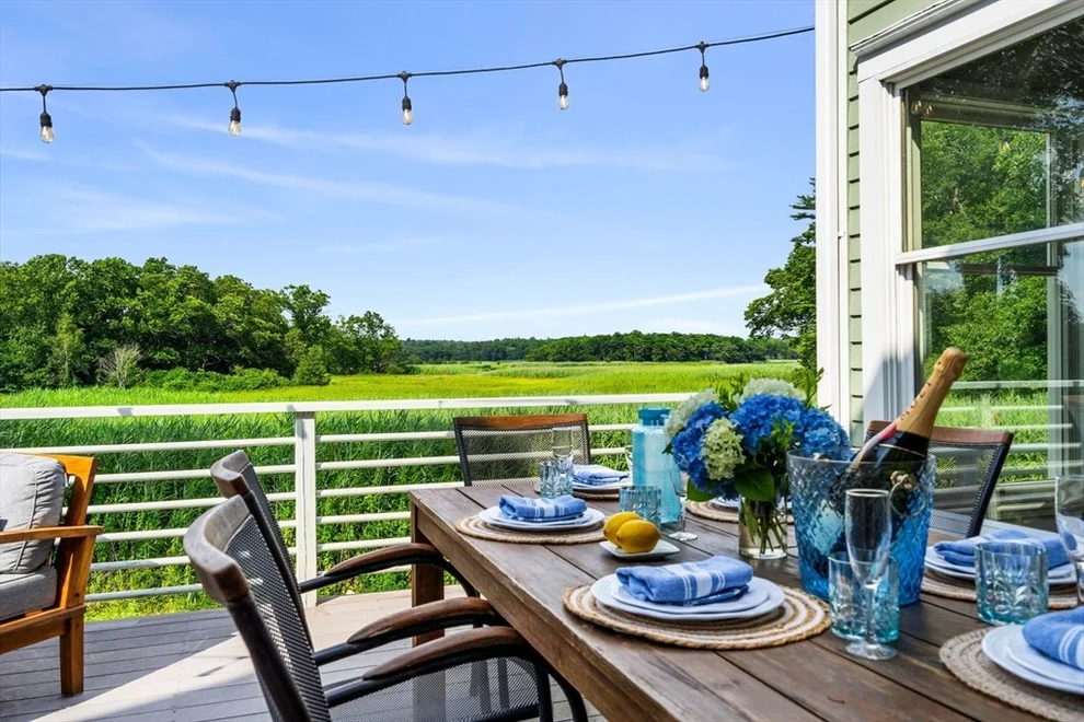Unit for sale at 2 Marshview Way, Newburyport, MA 01950