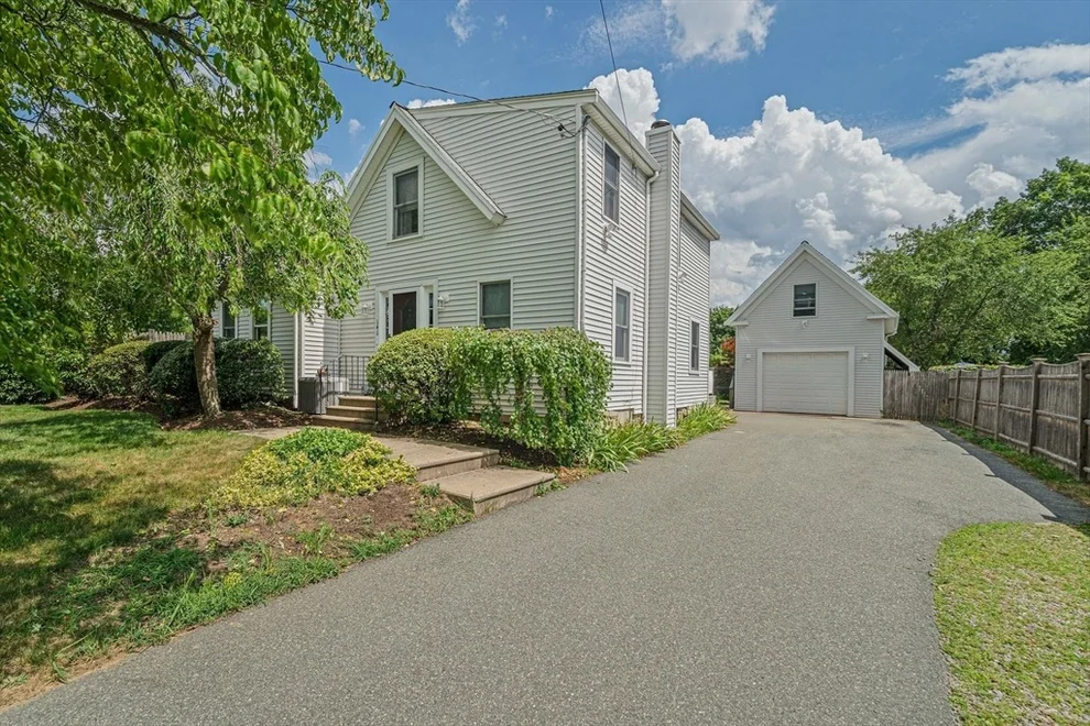 Unit for sale at 848 Brockton Ave, Abington, MA 02351