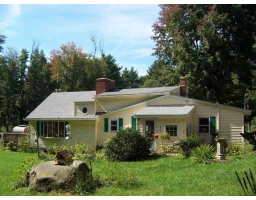 Unit for sale at 96 Wilson Street, Spencer, MA 01562