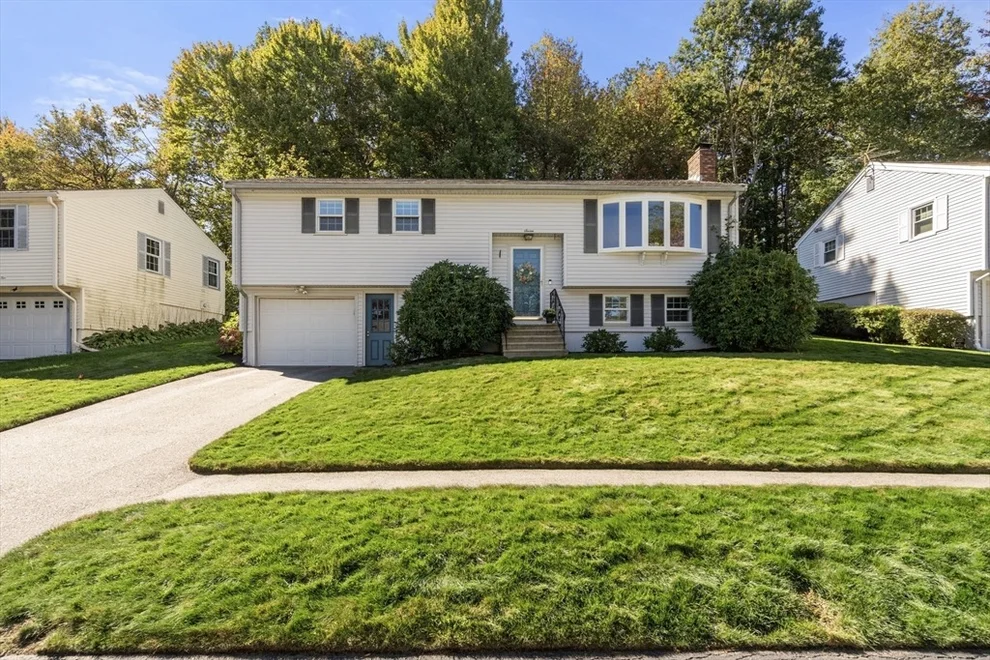 Unit for sale at 7 Otter Trail, Worcester, MA 01605