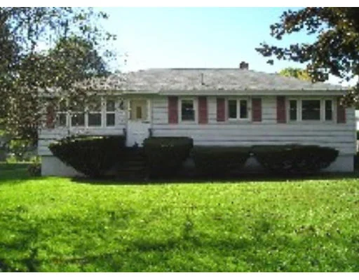 Unit for sale at 29 Green Acre Drive, Salem, NH 03079