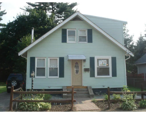 Unit for sale at 28 Willis Avenue, Framingham, MA 01702