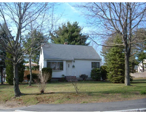 Unit for sale at 9 Wilmington Road, Burlington, MA 01803