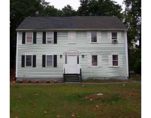 Unit for sale at 15 Greenhill Farm Road, Haverhill, MA 01832