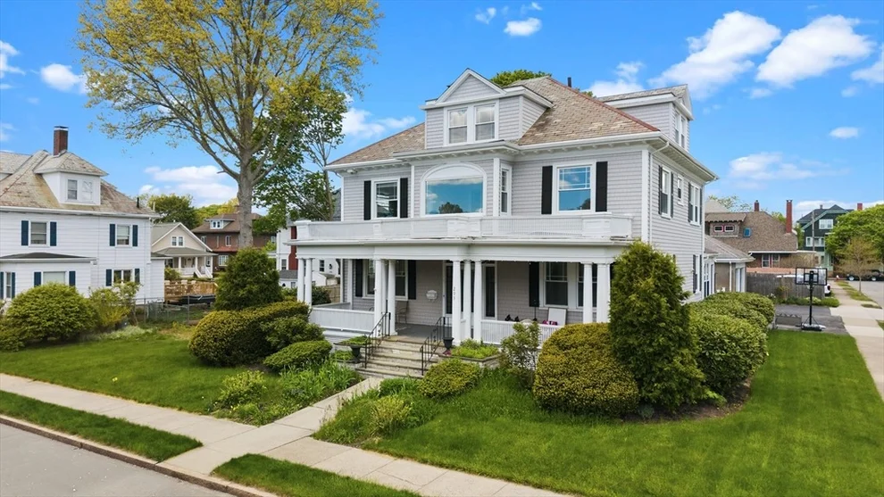 Unit for sale at 293 Hawthorn St, New Bedford, MA 02740
