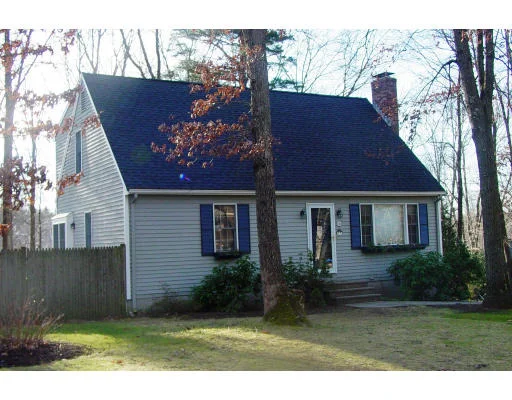 Unit for sale at 18 Besso Street, Franklin, MA 02038