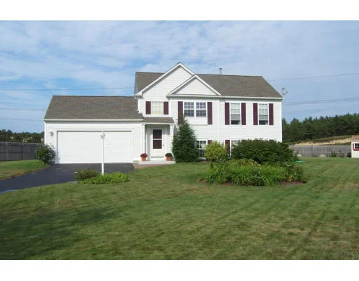 Unit for sale at 14 Arthur Circle, Plymouth, MA 02360