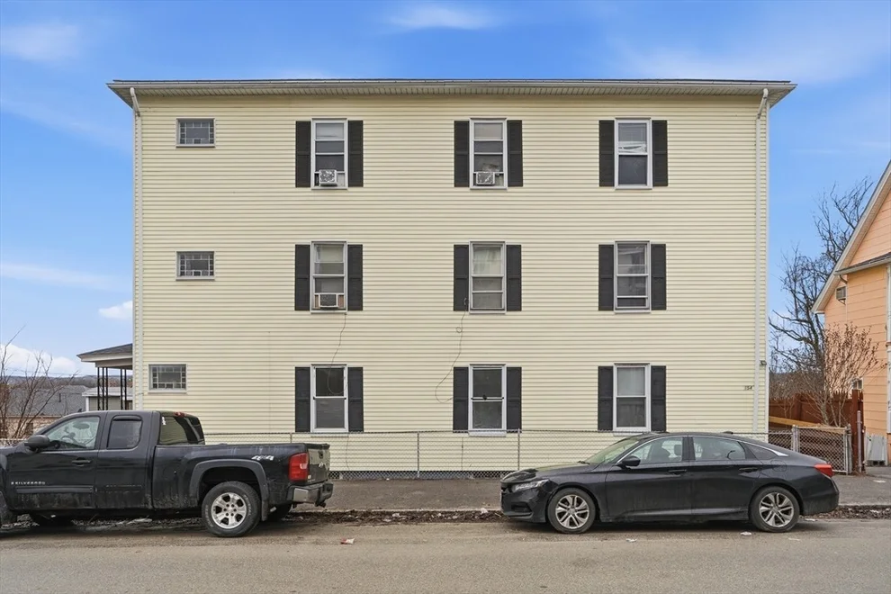 Unit for sale at 154 Perry Ave, Worcester, MA 01610