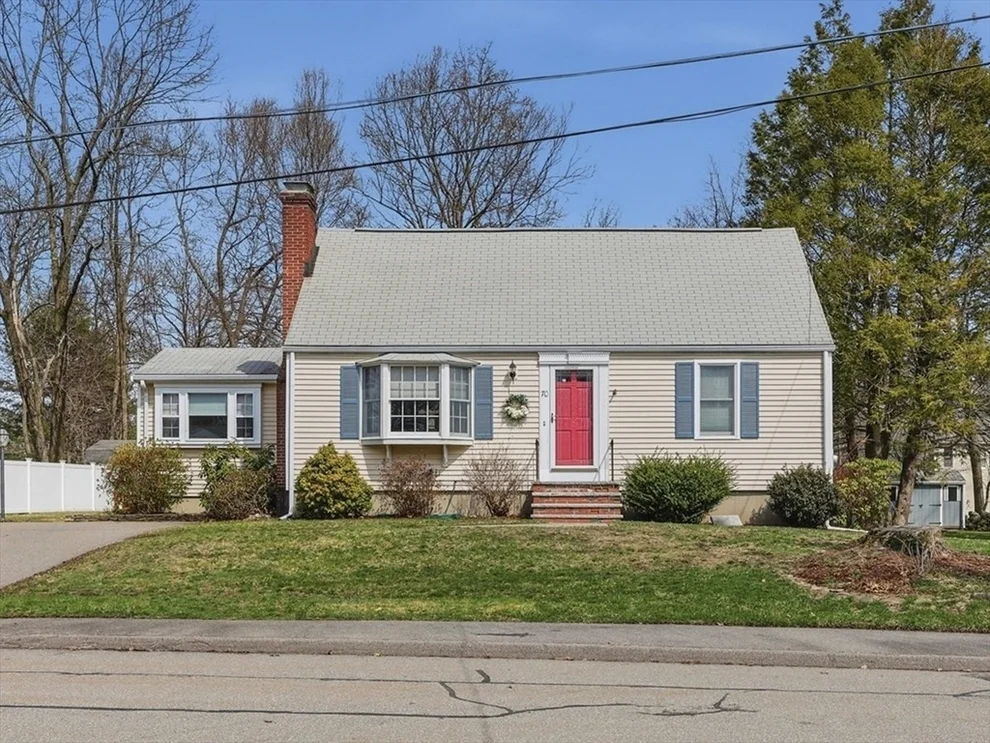 Unit for sale at 70 Oakcrest Ave, Marlborough, MA 01752