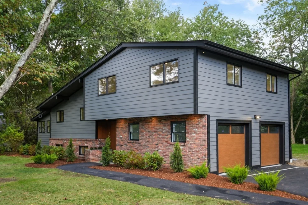 Unit for sale at 225 W Plain St, Wayland, MA 01778