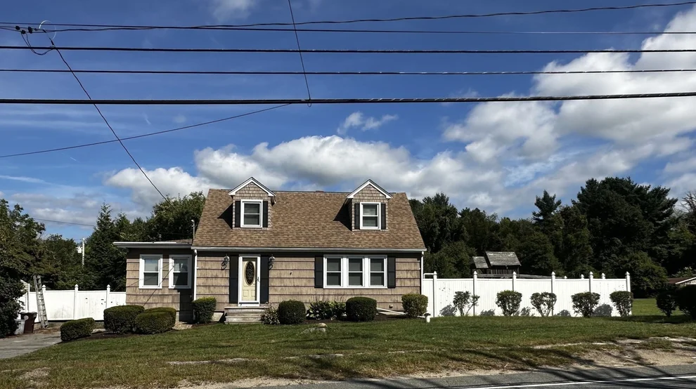 Unit for sale at 770 Main Street, Acushnet, MA 02743