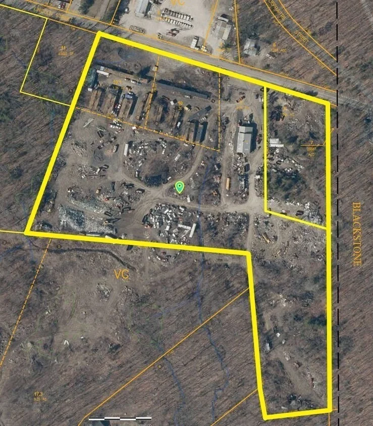 Unit for sale at 158 Lincoln Street, Millville, MA 01529