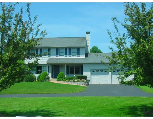 Unit for sale at 71 High Knob Road, Athol, MA 01331