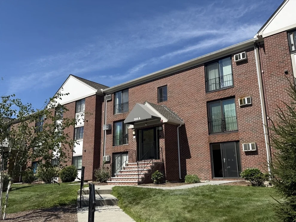 Unit for sale at 388 Great Rd, Acton, MA 01720