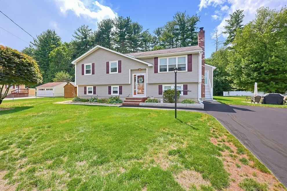 Unit for sale at 19 Bellflower Rd, Billerica, MA 01821