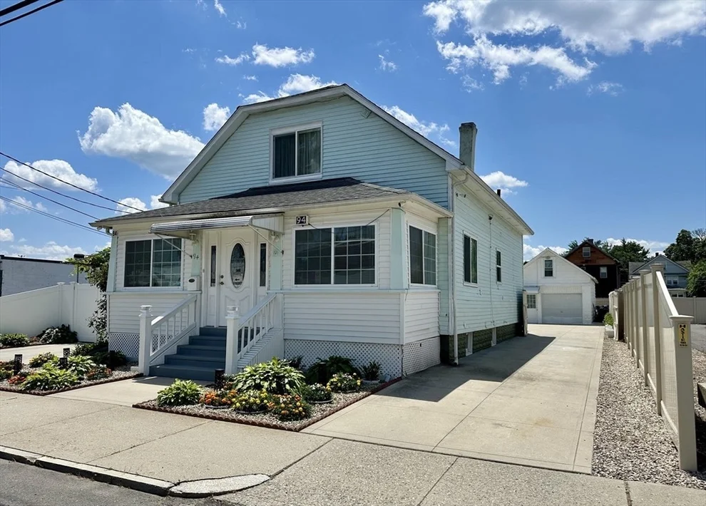 Unit for sale at 94 Baldwin St, West Springfield, MA 01089