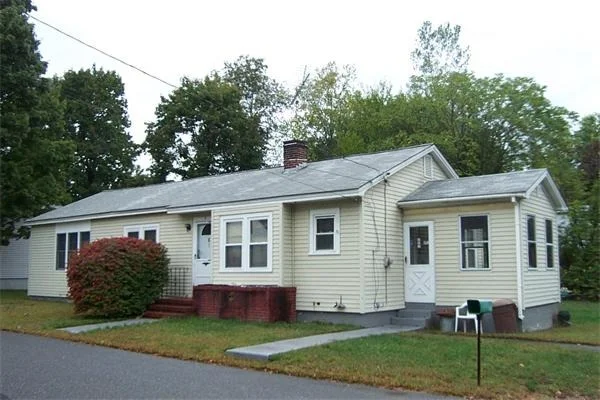 Unit for sale at 3 Leonard Street, Shirley, MA 01464