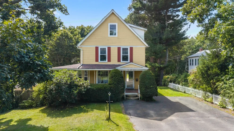 Unit for sale at 187 Holden St, Worcester, MA 01606