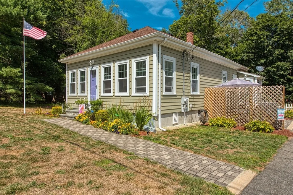 Unit for sale at 204 Copeland St, West Bridgewater, MA 02379