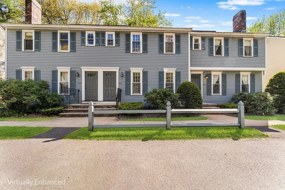 Unit for sale at 905 Wellman Ave, Chelmsford, MA 01863