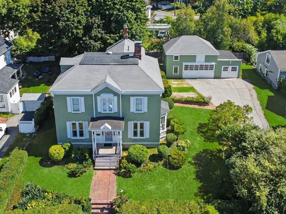 Unit for sale at 33 Highland Avenue, Haverhill, MA 01830