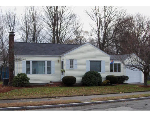 Unit for sale at 18 Brewster Road, Wakefield, MA 01880