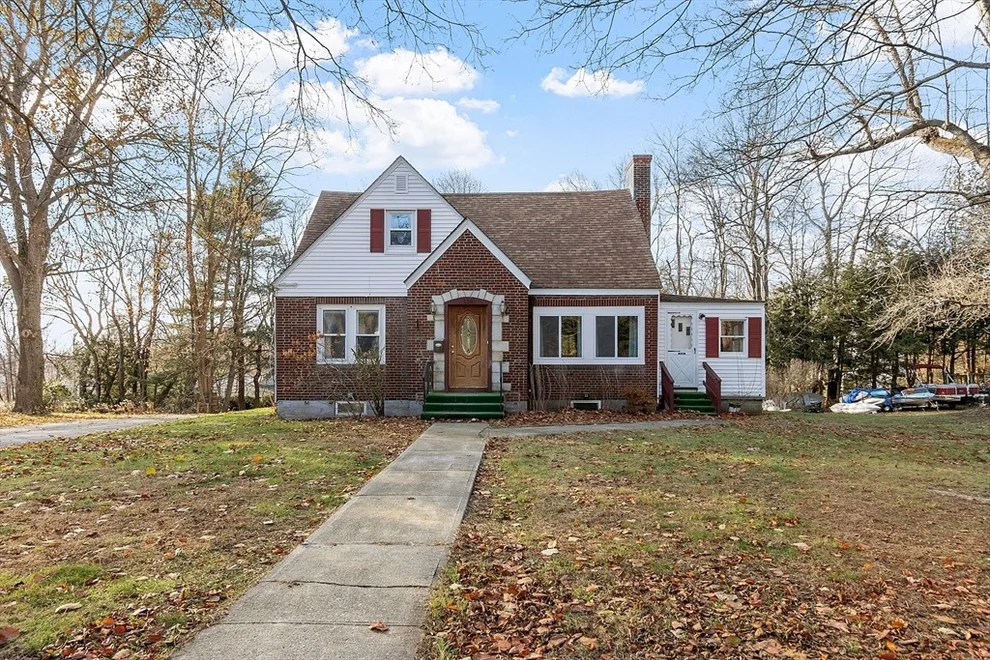 Unit for sale at 108 Highland St, Winchendon, MA 01475