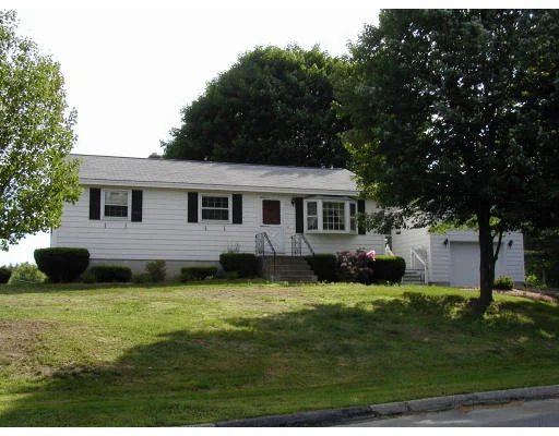 Unit for sale at 49 Nottingham Rd, Dracut, MA 01826