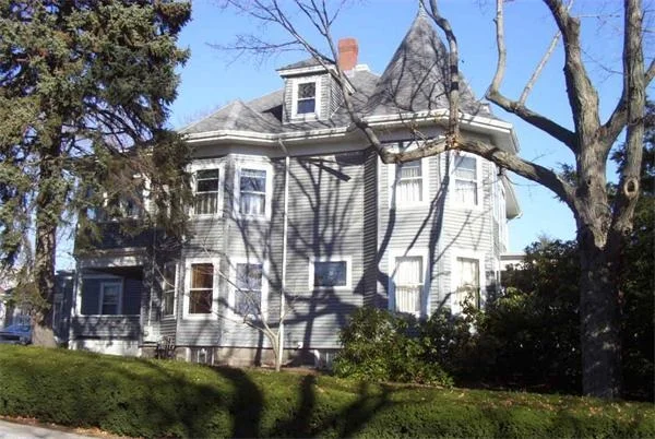 Unit for sale at 234 Elm St, Braintree, MA 02184