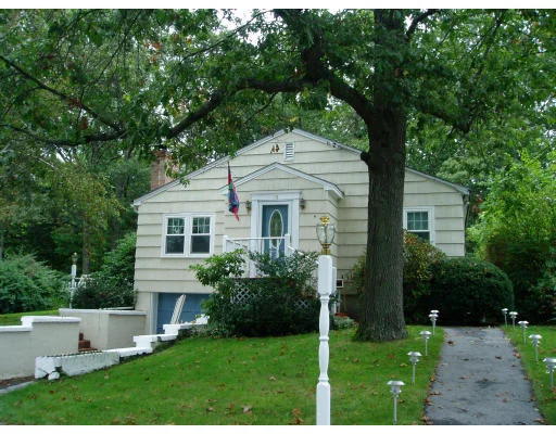 Unit for sale at 73 Bancroft Street, Dracut, MA 01826