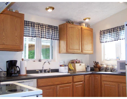 Unit for sale at 63 Pratt St, Fitchburg, MA 01420