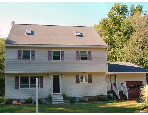 Unit for sale at 254 Central Street, Hampstead, NH 03826