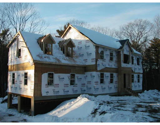 Unit for sale at 20 South Street, Paxton, MA 01612