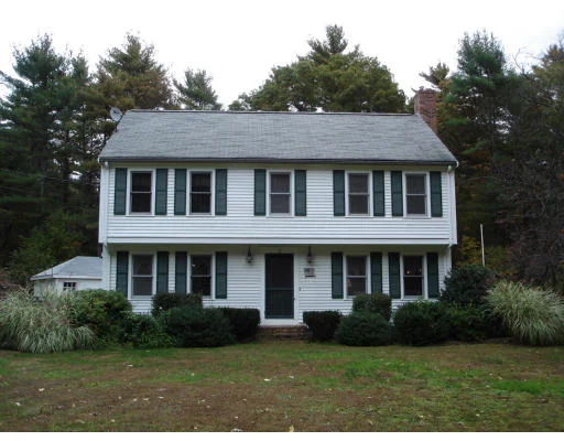 Unit for sale at 11 John Wade Dr, Halifax, MA 02338