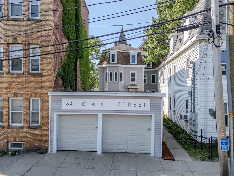 Unit for sale at 84 Oak St, Lawrence, MA 01841