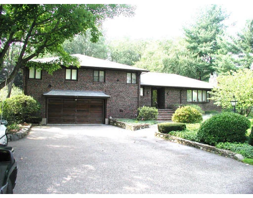 Unit for sale at 110 Kendall Rd, Lexington, MA 02421