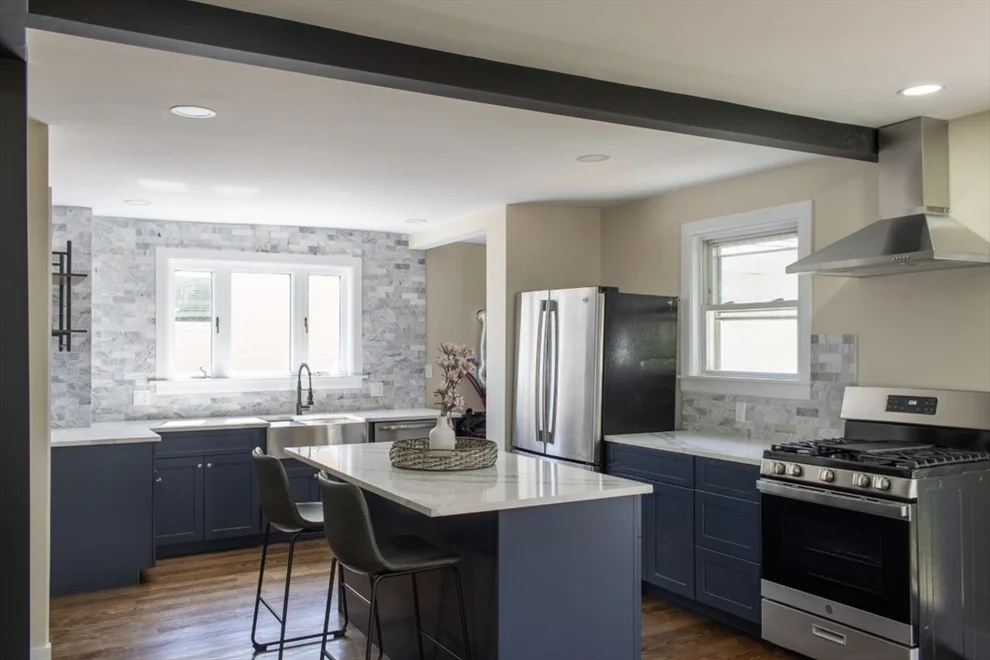 Unit for sale at 15 Churchill St, Milton, MA 02186