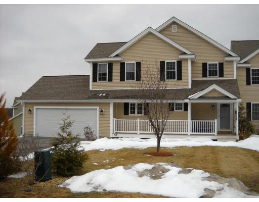 Unit for sale at 67 Woods Ln, Lancaster, MA 01523