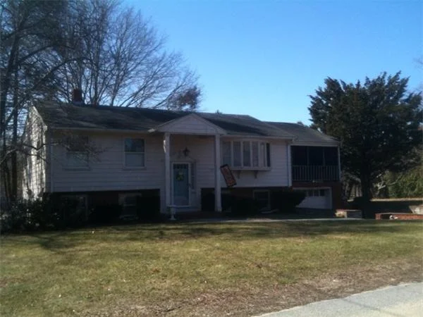Unit for sale at 11 Starr Ln, Attleboro, MA 02703