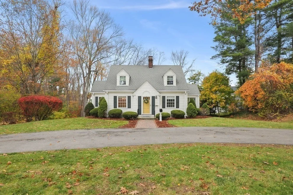 Unit for sale at 1297 Old Worcester Rd, Framingham, MA 01701